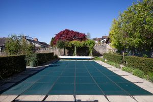 Castleton_Pool- click for photo gallery